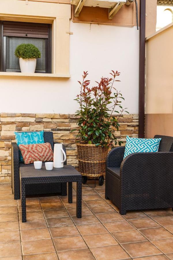 Casa Rural La Pinta- Sendaviva Y Bardenas Villafranca Kültér fotó